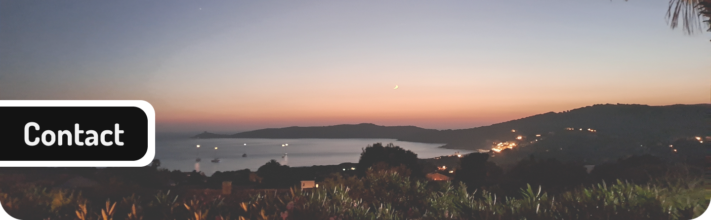 Image de fond avec un titre pour la page de contact